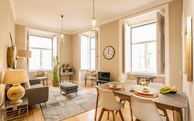 Baixa Apartment By Les Deux Mariettes